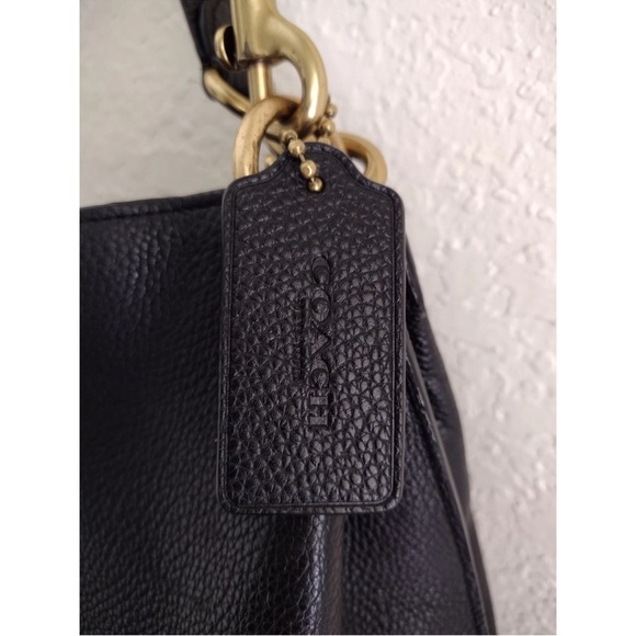Coach Black Leather Shoulder Bag with Gold 'C' Front Accent - Picture 6 of 10